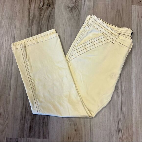 Vintage y2k Spoon capris in light yellow sz 13 low rise. - Picture 11 of 14